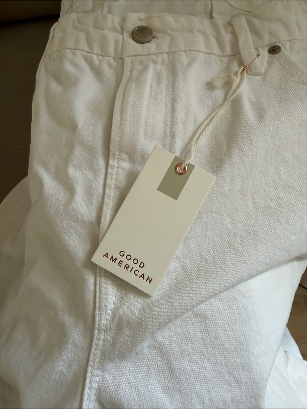 Good American Good 90s Duster Natural Fray Jeans in White - Size 15 - Picture 4 of 6